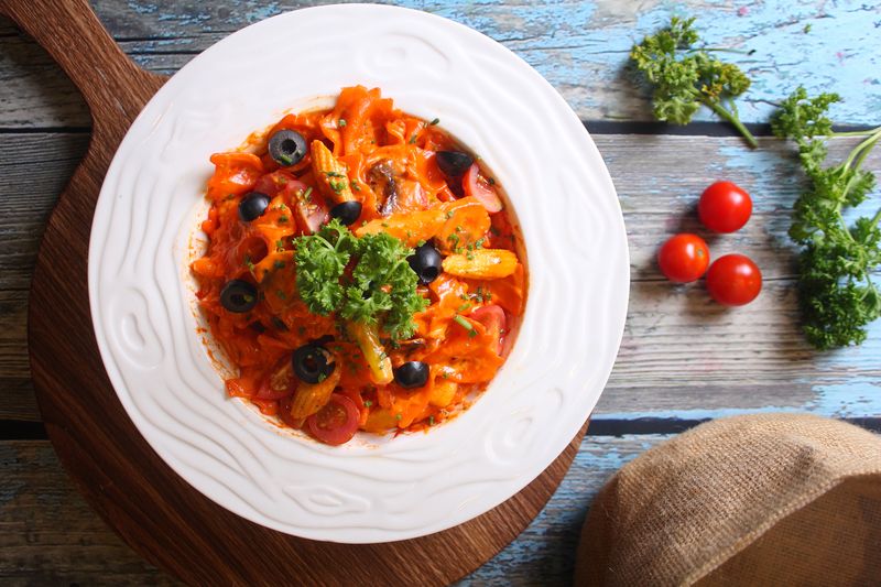 Penne Arrabiata pasta at papaginos