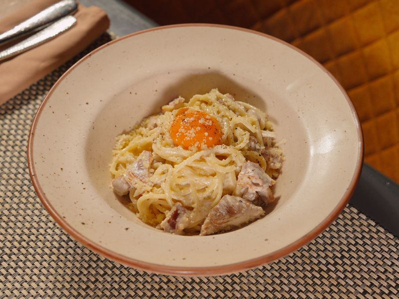 Spaghetti Carbonara at Papa Ginos